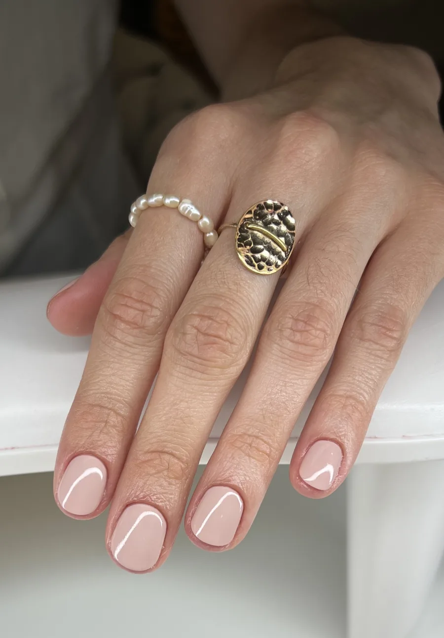 Pose d'ongles